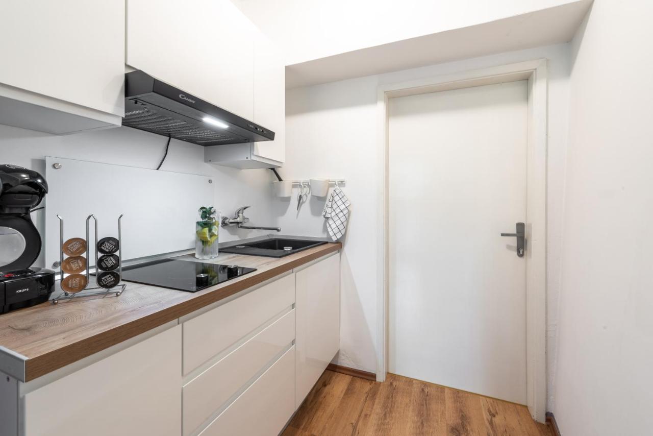 Apartment Near Old Town, Free Parking & Huge Garden ドゥブロブニク エクステリア 写真